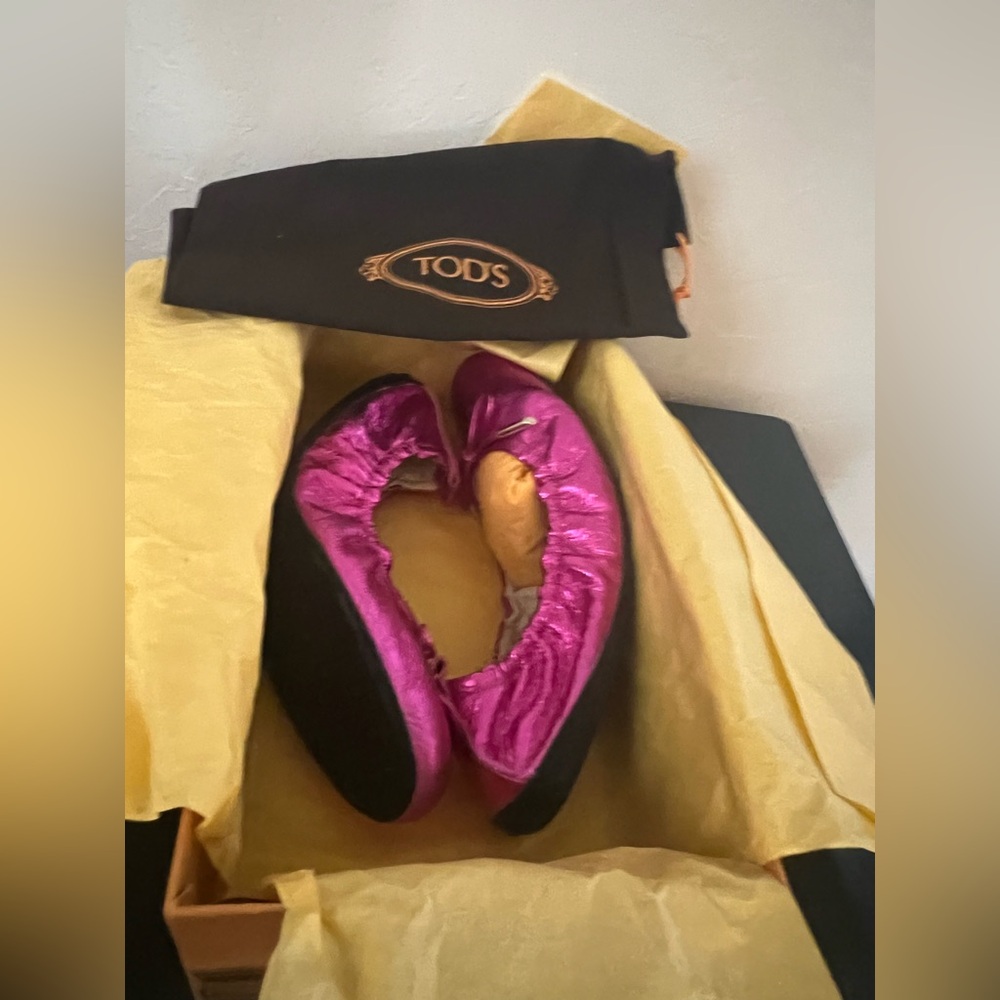 Tod's Metallic Pink Ballet Flats Size 40
